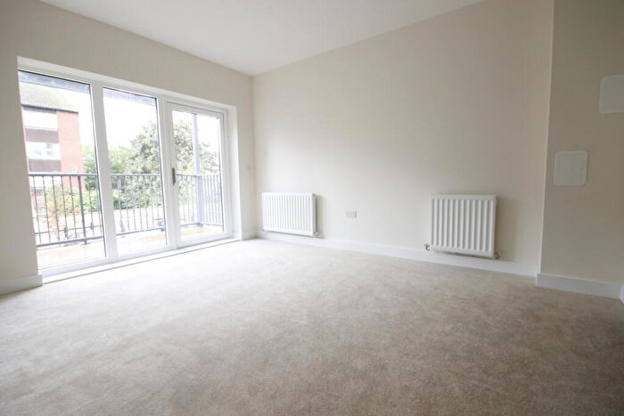 2 Bedroom Apartment To Rent In Clarence Avenue, Ilford., IG2