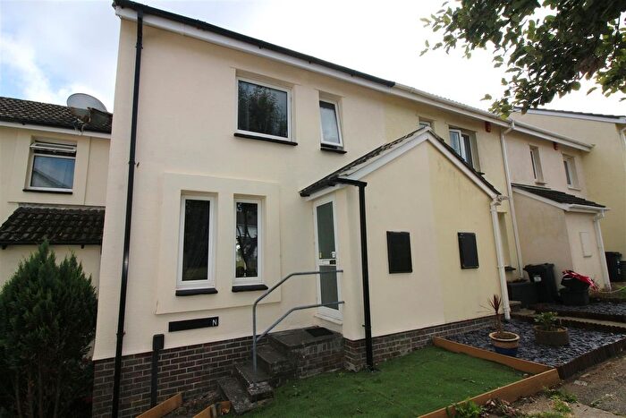 3 Bedroom Terraced House For Sale In The Green, Saltash, PL12