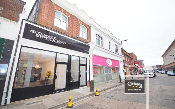 2 Bedroom Flat To Rent In |Ref: |, East Street, Southampton, SO14