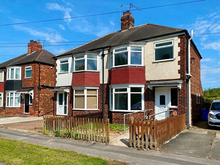 3 Bedroom Semi-Detached House To Rent In Campion Avenue, Hessle High Road, Hull, East Yorkshire, HU4