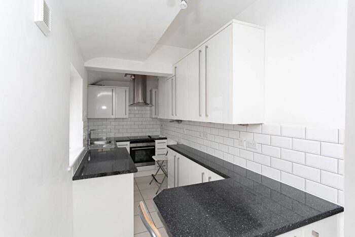 1 Bedroom Maisonette To Rent In Essex Road, Watford, WD17