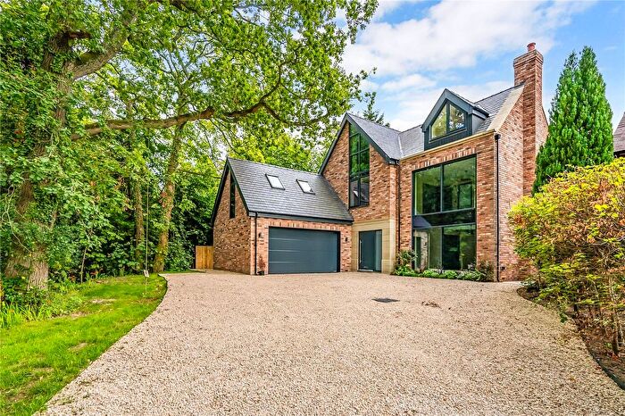 5 Bedroom Detached House For Sale In Brookledge Lane, Adlington, Macclesfield, Cheshire, SK10