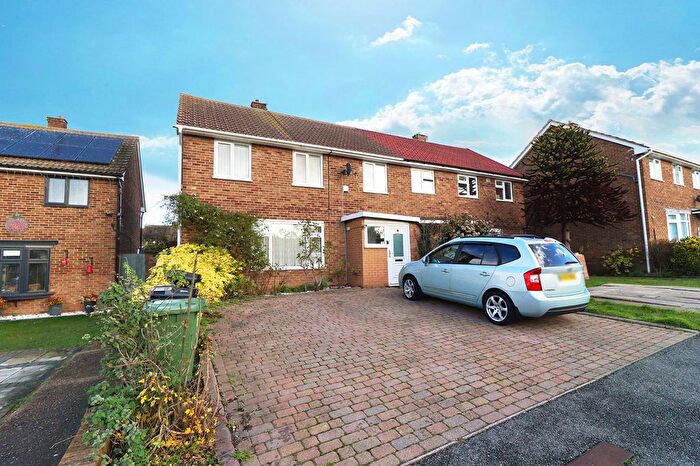 4 Bedroom Semi Detached House For Sale In Copdoek, Basildon, Essex, SS14