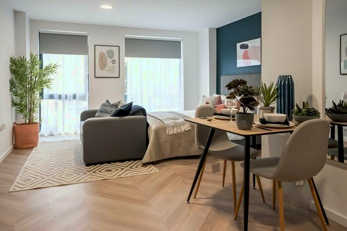 Apartment To Rent In Rockingham Street, Sheffield, S1