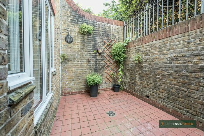 1 Bedroom Terraced House To Rent In Oxford Road, London, W5