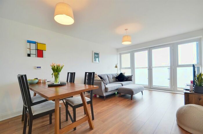 2 Bedroom Flat To Rent In Walsham Court, Perkins Gardens, Ickenham, UB10