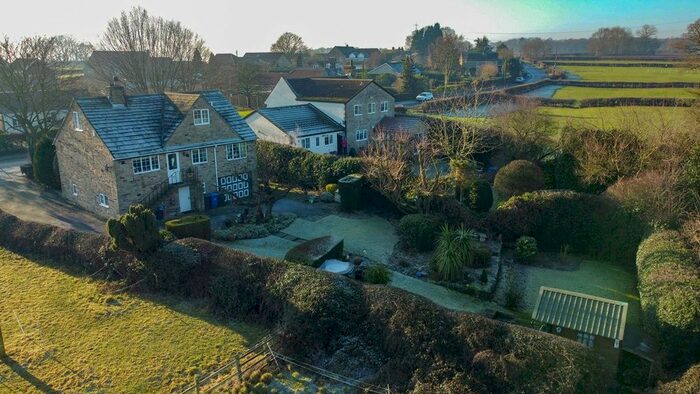 4 Bedroom Detached House For Sale In Churchfield Road, Clayton, Doncaster, DN5