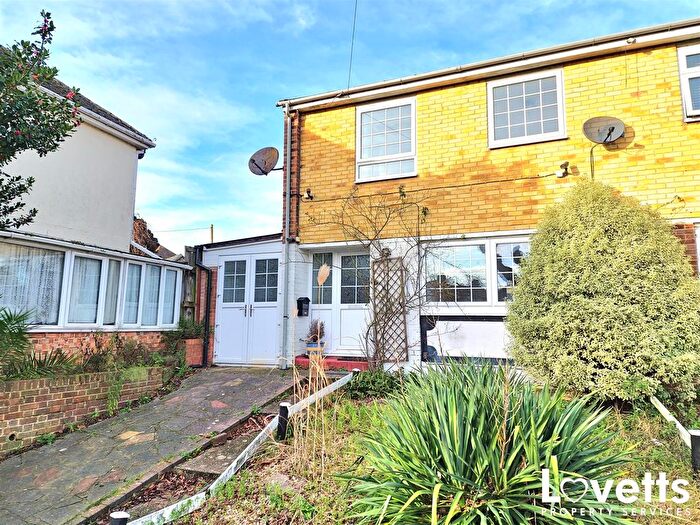 3 Bedroom Semi Detached House For Sale In Whitehall Road, Ramsgate, CT12