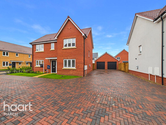 4 Bedroom Detached House For Sale In Primrose Gardens, Wimblington, PE15