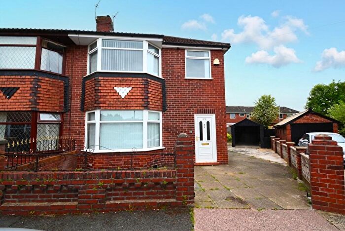 3 Bedroom Semi Detached House To Rent In Westcraig Avenue, Manchester, M40