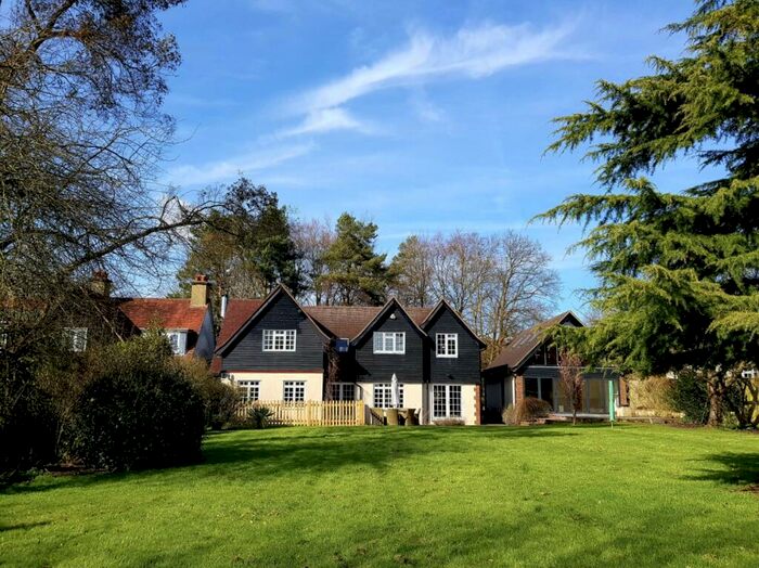 6 Bedroom House To Rent In Forest Grange, Horsham, RH13