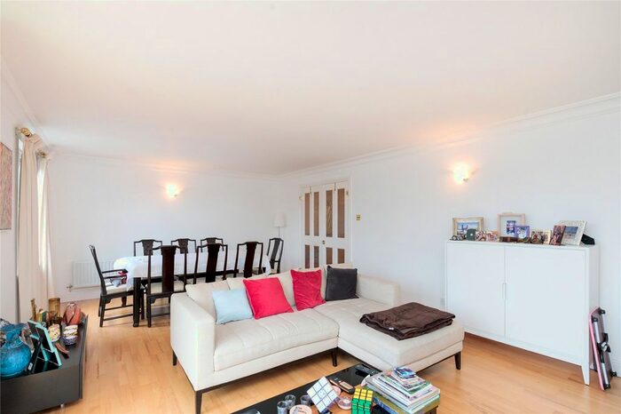 2 Bedroom Flat To Rent In Walpole House, Westminster Bridge Road, London, SE1