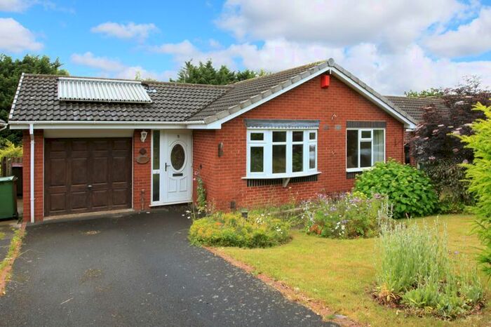 3 Bedroom Detached Bungalow For Sale In Madebrook Close, Sutton Hill, Telford, TF7