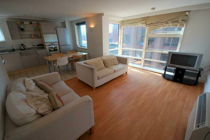 2 Bedroom Flat To Rent In Whitworth Street West, Manchester, M1