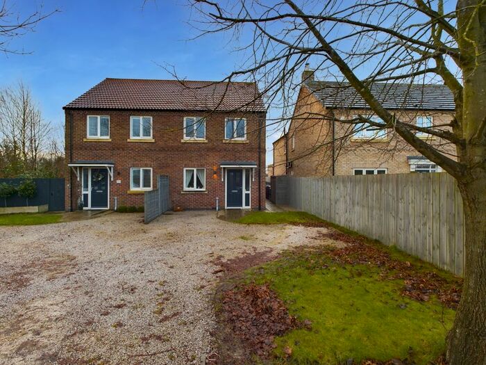 2 Bedroom Semi-Detached House For Sale In Highfield Road, Bubwith, YO8