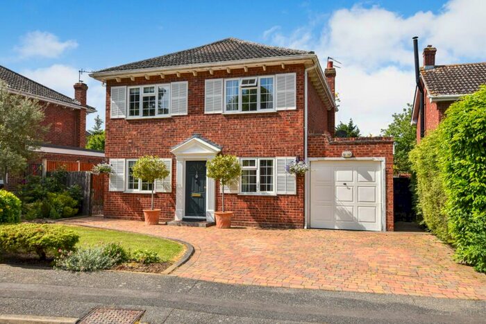 4 Bedroom Detached House For Sale In Mead Pastures, Woodham Walter, CM9