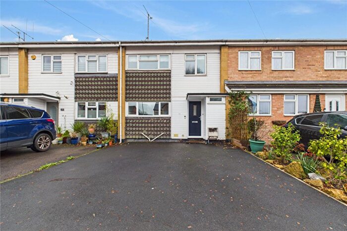 3 Bedroom Terraced House For Sale In Station Road, Theale, Reading, RG7