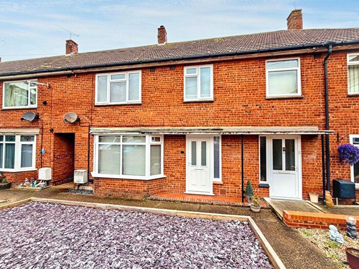 3 Bedroom Terraced House For Sale In Giles Gardens, Margate, CT9