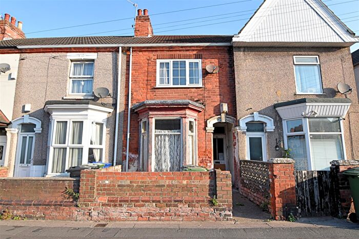 3 Bedroom Terraced House For Sale In Durban Road, Grimsby, DN32
