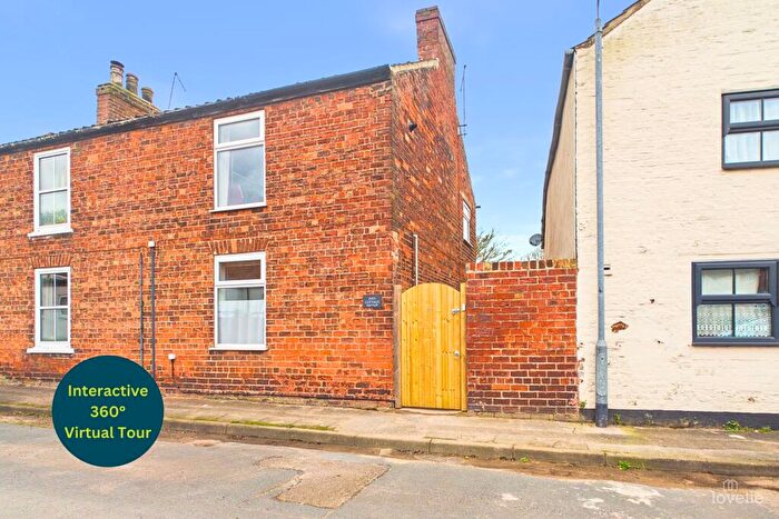 2 Bedroom Semi-Detached House For Sale In Low Street, South Ferriby, North Lincolnshire, DN18