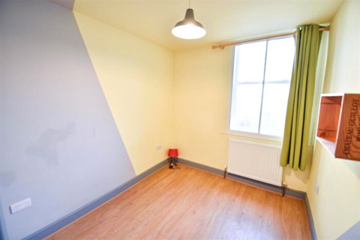 2 Bedroom Flat To Rent In Fairfield Road, Buxton, SK17