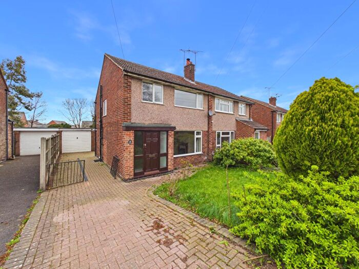 3 Bedroom Semi Detached House For Sale In Onslow Road, Mickleover, DE3