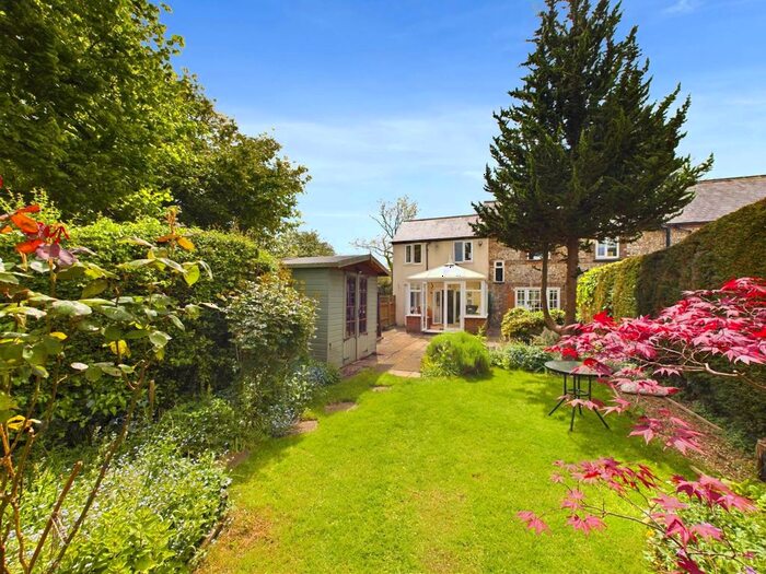 4 Bedroom End Of Terrace House For Sale In City Road, Radnage, HP14