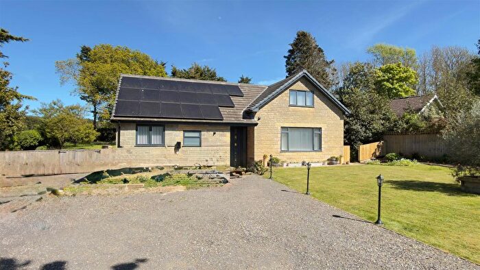 5 Bedroom Chalet For Sale In Freshwater Bay, Isle Of Wight, PO40