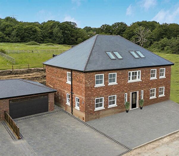 6 Bedroom Detached House To Rent In Ivy Chimneys, Epping, CM16