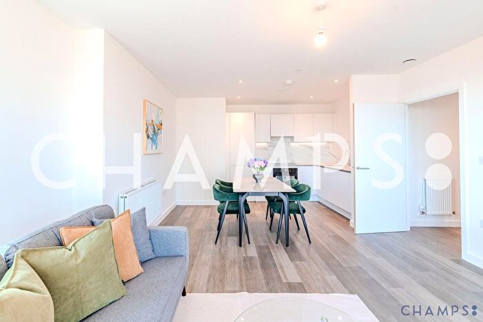 2 Bedroom Flat To Rent In Emerald House, Horn Ln, London, W3