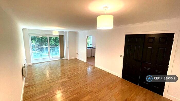 2 Bedroom Flat To Rent In Admirals House, Southsea, PO4
