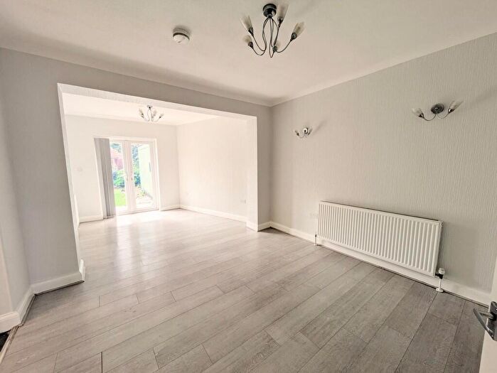 3 Bedroom Semi-Detached House To Rent In Gaysham Avenue, Gants Hill, IG2