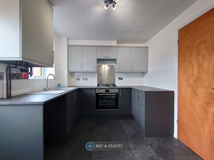 2 Bedroom Terraced House To Rent In Rupert Street, Taunton, TA2