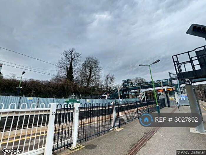 2 Bedroom Semi-Detached House To Rent In Tring Station, Tring, HP23