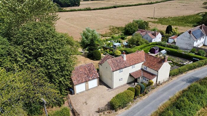 4 Bedroom Detached House For Sale In The Green, Great Cheverell, SN10