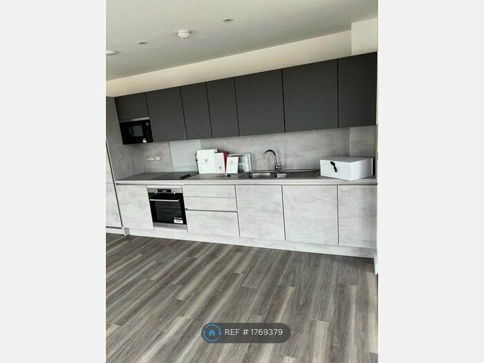 1 Bedroom Flat To Rent In Beamside House, Rainham, RM13