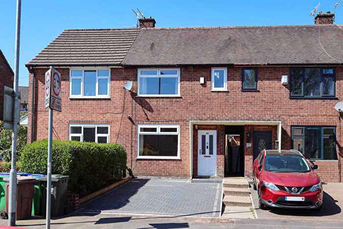 2 Bedroom Terraced House For Sale In Calderbrook Road, Littleborough, OL15