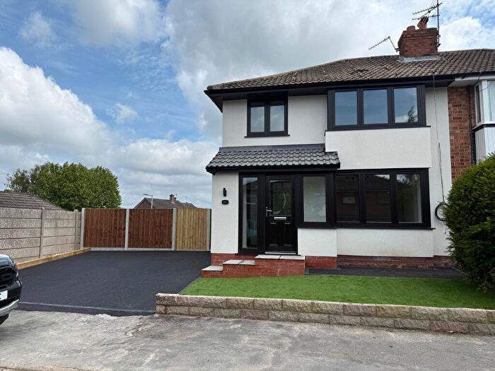 3 Bedroom Semi-Detached House To Rent In Beacon Road, Stockport, Greater Manchester, SK6