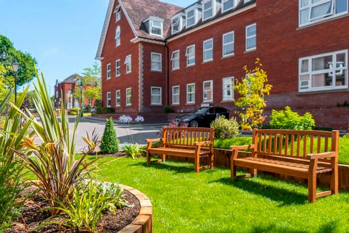 1 Bedroom Flat To Rent In Homer Road, Solihull B91