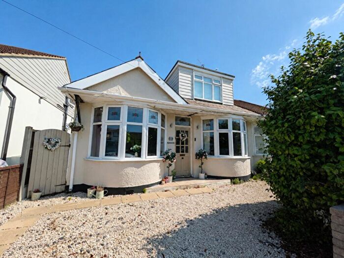 3 Bedroom Semi-Detached House For Sale In Church Road, Hadleigh, Essex, SS7