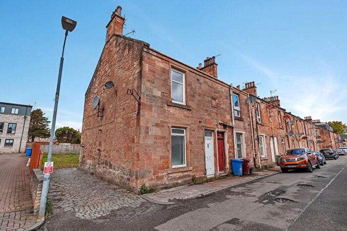 1 Bedroom Flat For Sale In Comely Place, Falkirk, Stirlingshire, FK1