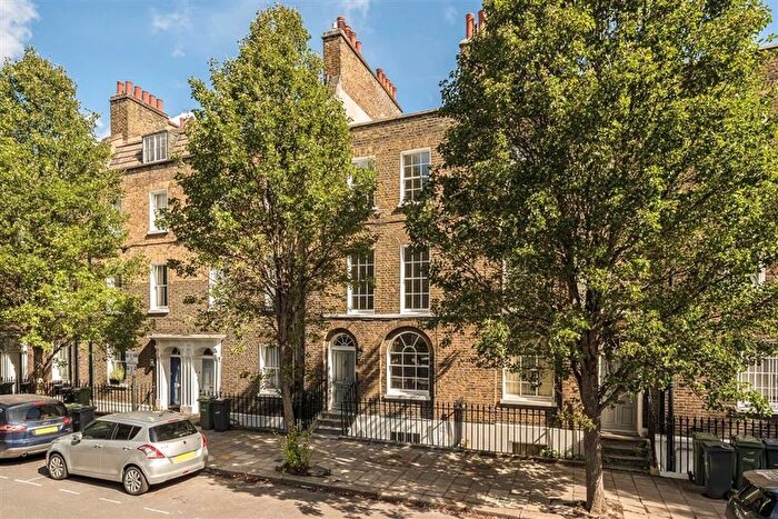 3 Bedroom Terraced House For Sale In Walnut Tree Walk, Kennington, SE11