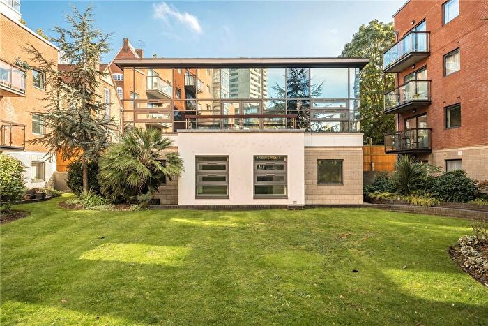 3 Bedroom Detached House To Rent In Montaigne Close, Regency Street, SW1P