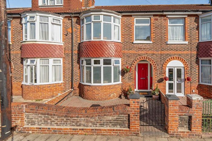 3 Bedroom Terraced House For Sale In Jenkins Grove, Portsmouth, PO3