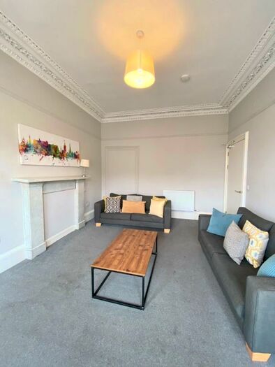 5 Bedroom Flat To Rent In Lauriston Gardens, Tollcross, Edinburgh, EH3