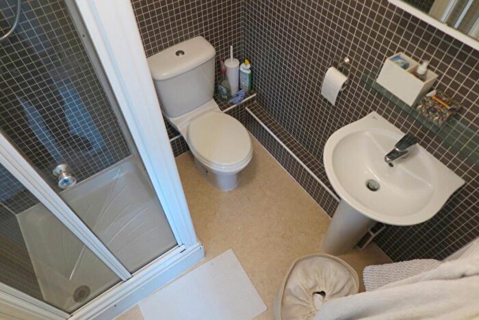 4 Bedroom Town House To Rent In Archdale Close, Birstall, LE4
