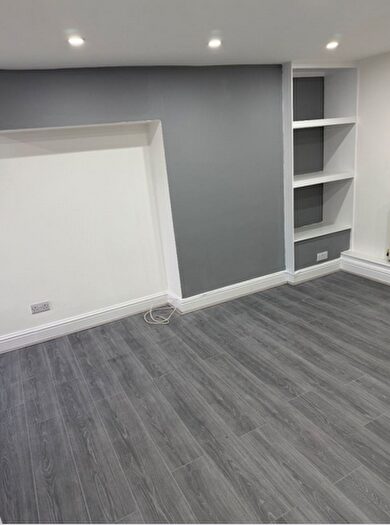 1 Bedroom Flat To Rent In Forburg Road, Stoke Newington, Hackney, N16