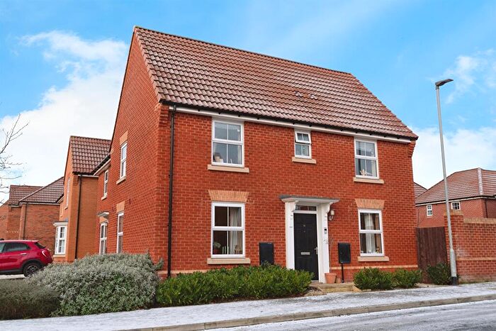 3 Bedroom Semi Detached House For Sale In Wilson Drive, Cottingham, HU16