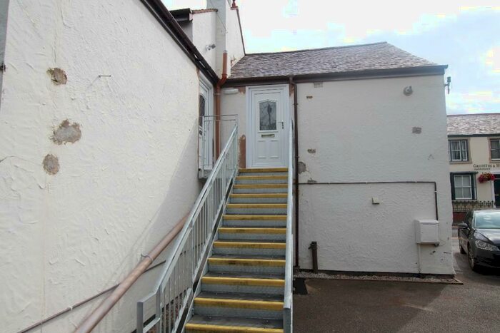 1 Bedroom Flat To Rent In High Street, Holywell, Flintshire, CH8