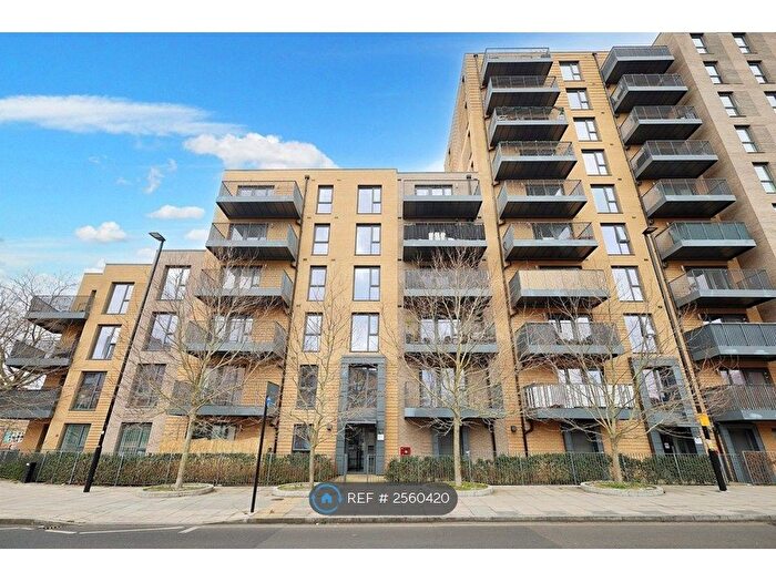 2 Bedroom Flat To Rent In Denman House, Feltham, TW14